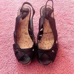 NWOT 725 Cute Wedges